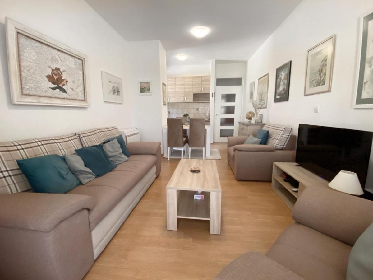 Welcome Apartments Petrovac Екстер'єр фото