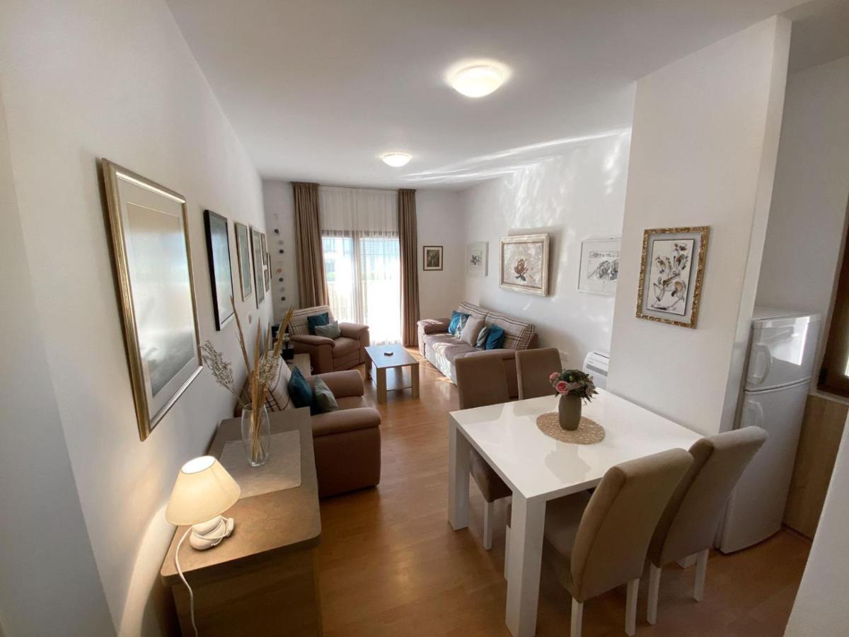 Welcome Apartments Petrovac Екстер'єр фото