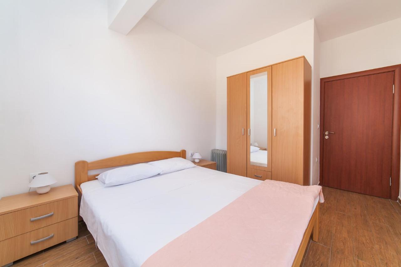 Welcome Apartments Petrovac Екстер'єр фото